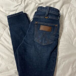 Wrangler Women's High Rise Jeans - Dark Blue